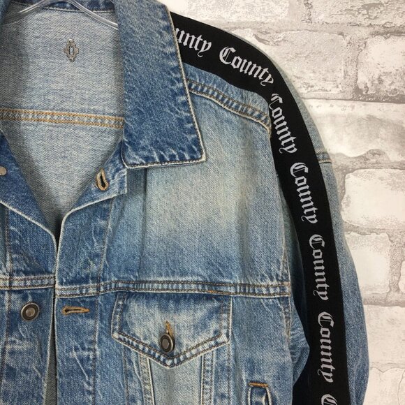 MARCELO BURLON County of Milan Men's Blue Denim Jacket SMALL CWYE004F18876207 - Picture 4 of 8